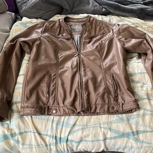 pleather brownish jacket. zip up. size xl. good condition